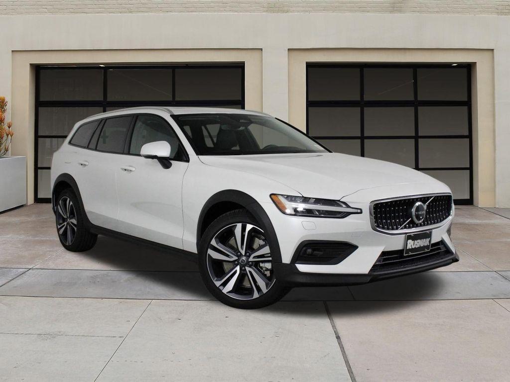 new 2026 Volvo V60 Cross Country car, priced at $57,370