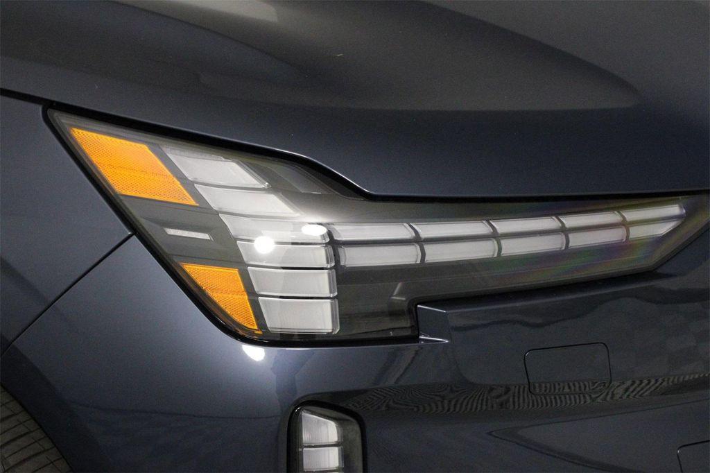 new 2025 Volvo EX90 car, priced at $81,290