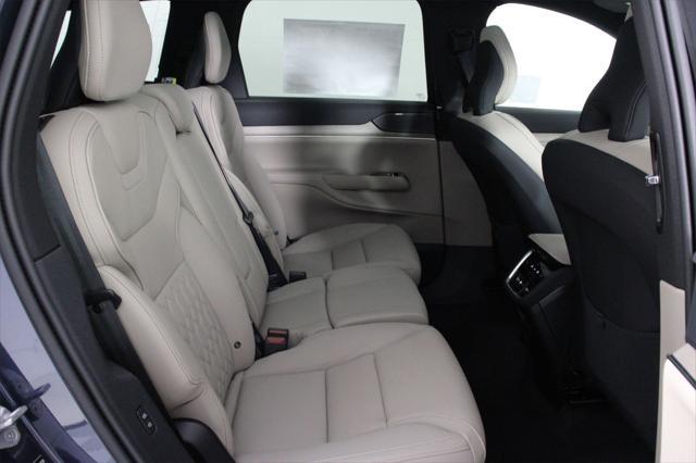 new 2025 Volvo EX90 car, priced at $81,290