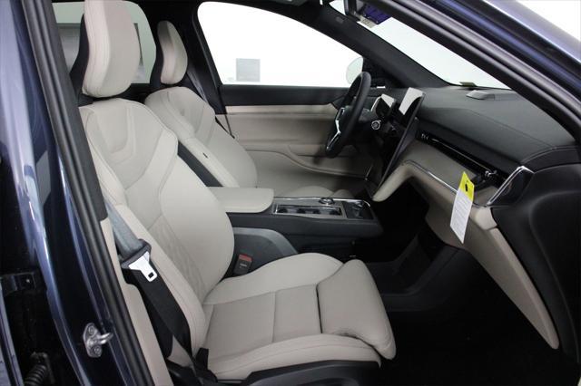 new 2025 Volvo EX90 car, priced at $81,290