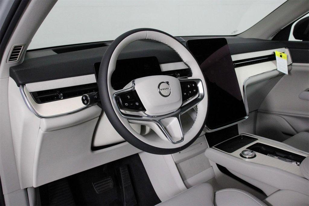 new 2025 Volvo EX90 car, priced at $89,595