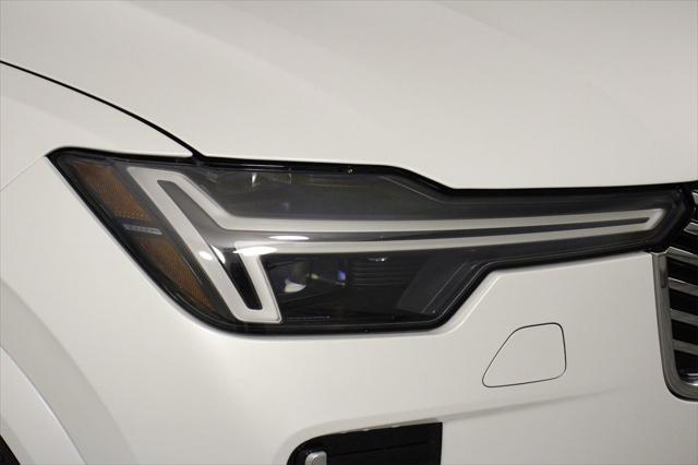 new 2025 Volvo XC90 car, priced at $68,245