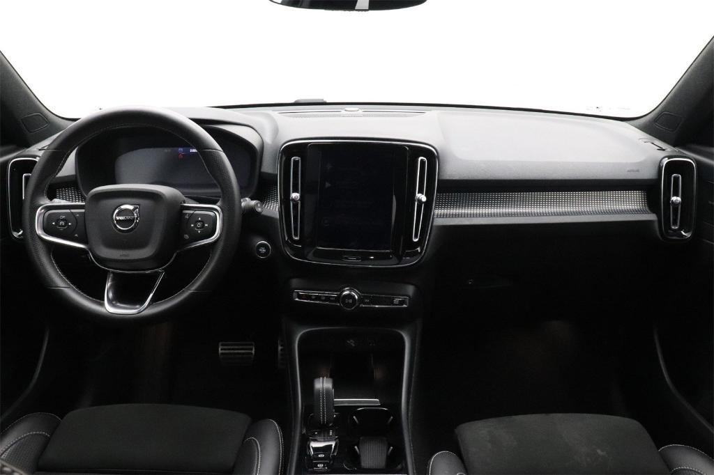 used 2021 Volvo XC40 car, priced at $30,594