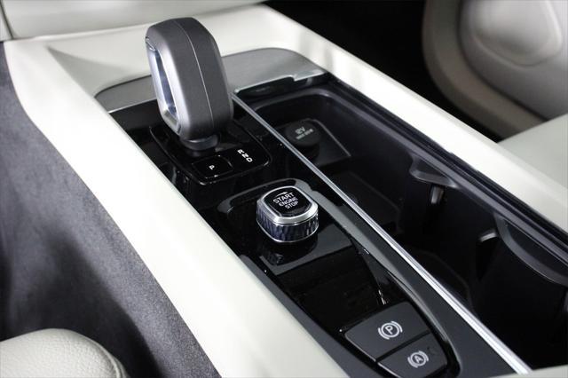 new 2025 Volvo XC60 Plug-In Hybrid car, priced at $66,650
