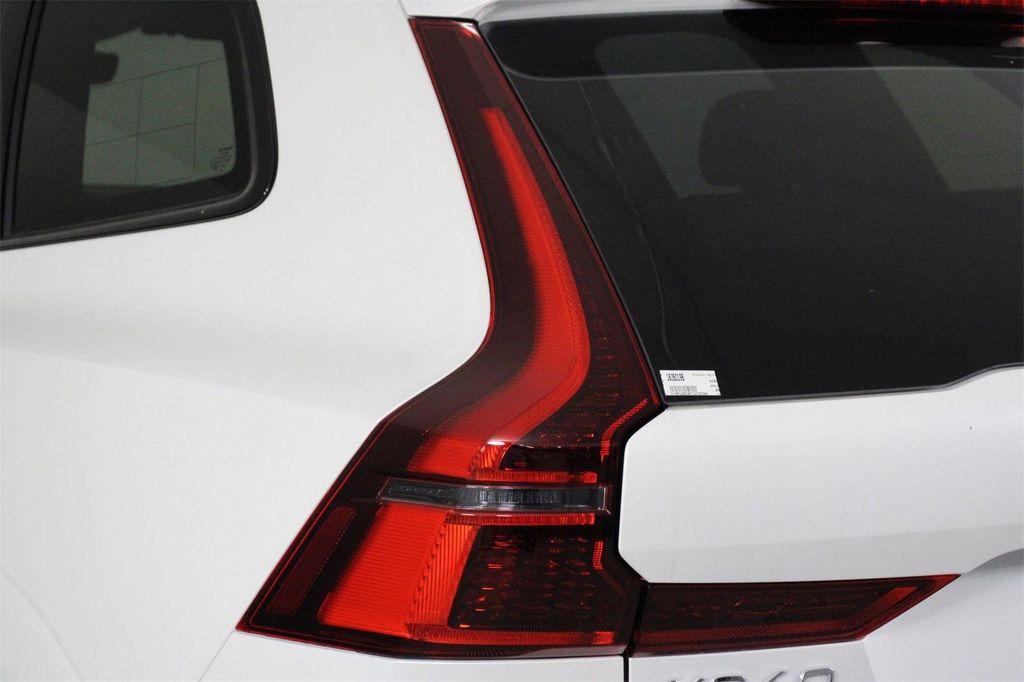 new 2026 Volvo XC60 car, priced at $57,985