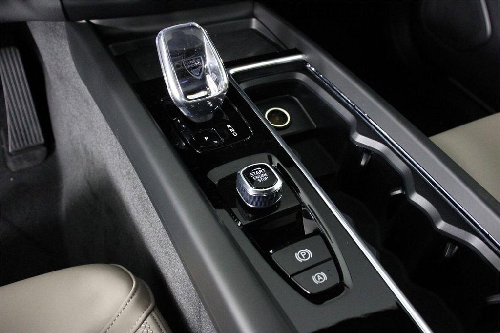 new 2026 Volvo XC60 car, priced at $57,985