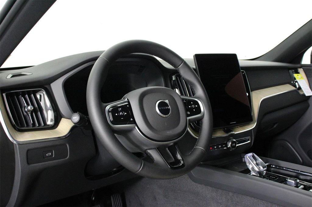 new 2026 Volvo XC60 car, priced at $57,985