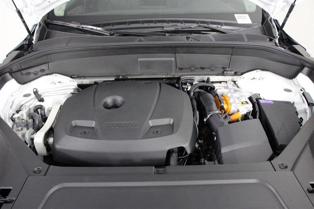 new 2025 Volvo XC90 Plug-In Hybrid car, priced at $78,805
