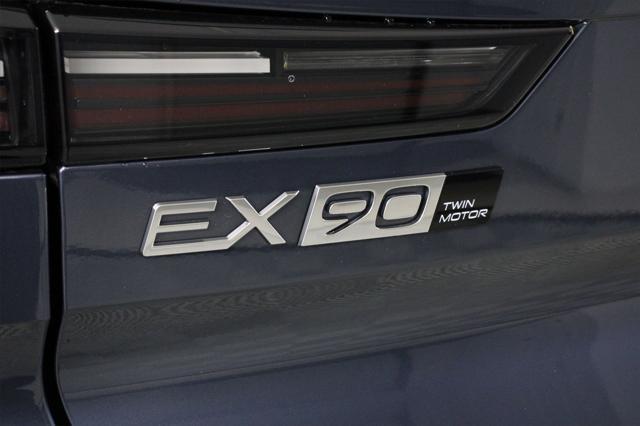new 2025 Volvo EX90 car, priced at $82,090