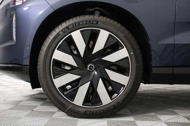 new 2025 Volvo EX90 car, priced at $82,090
