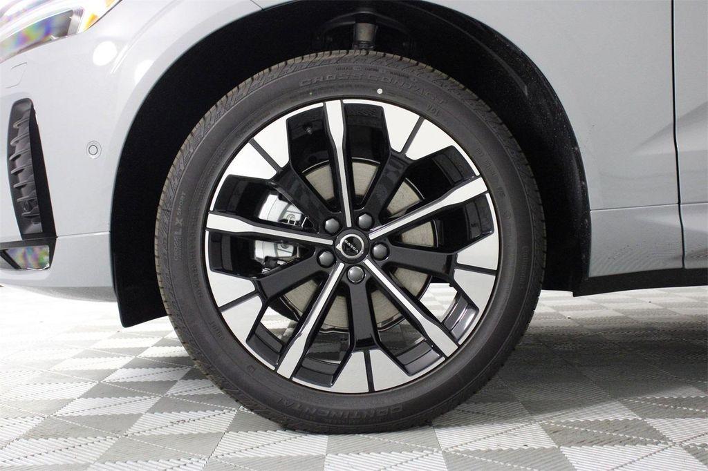 new 2026 Volvo XC60 car, priced at $57,985