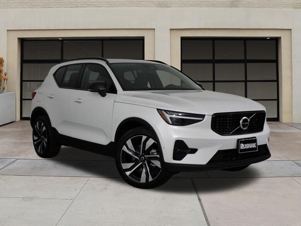 new 2026 Volvo XC40 car, priced at $53,975