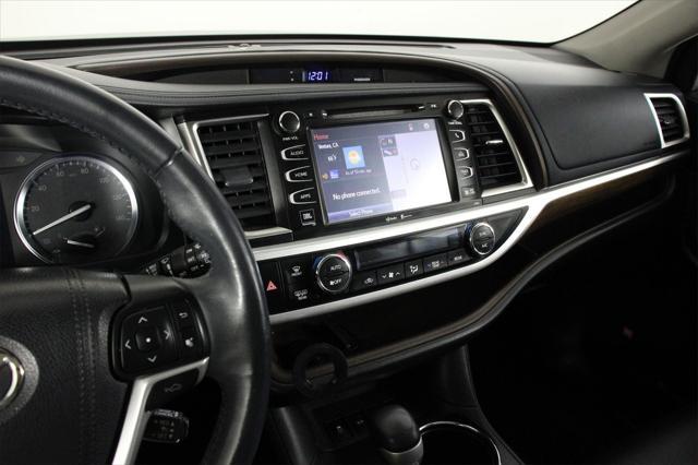 used 2015 Toyota Highlander car, priced at $20,595