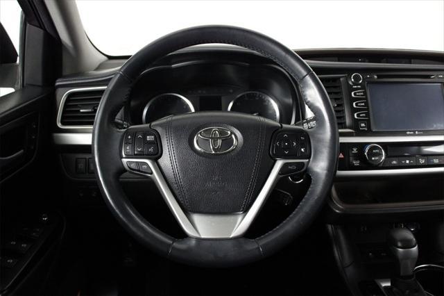 used 2015 Toyota Highlander car, priced at $20,595