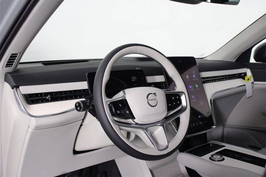 new 2025 Volvo EX90 car, priced at $79,998