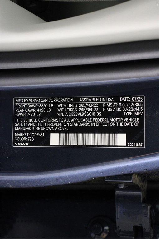 new 2025 Volvo EX90 car, priced at $94,885