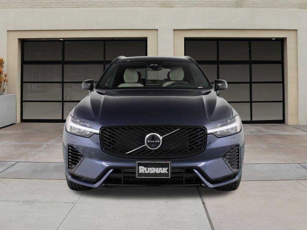 new 2026 Volvo XC60 Plug-In Hybrid car, priced at $69,285