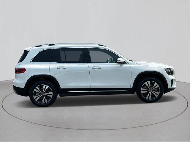 new 2025 Mercedes-Benz GLB 250 car, priced at $49,595