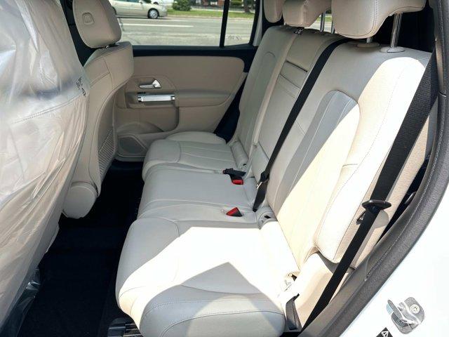 new 2025 Mercedes-Benz GLB 250 car, priced at $49,595