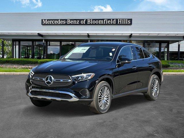 new 2025 Mercedes-Benz GLC 300 car, priced at $60,935