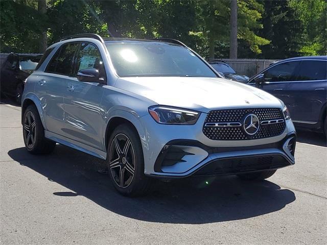 new 2024 Mercedes-Benz GLE 450 Plug-In Hybrid car, priced at $81,925