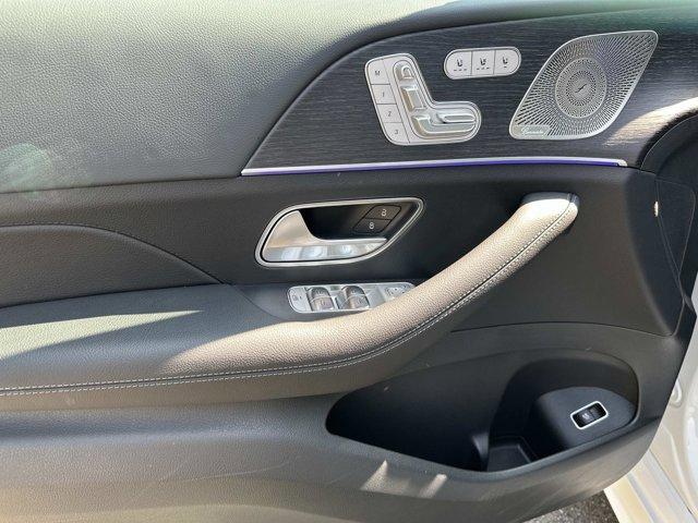 new 2025 Mercedes-Benz GLS 450 car, priced at $103,200