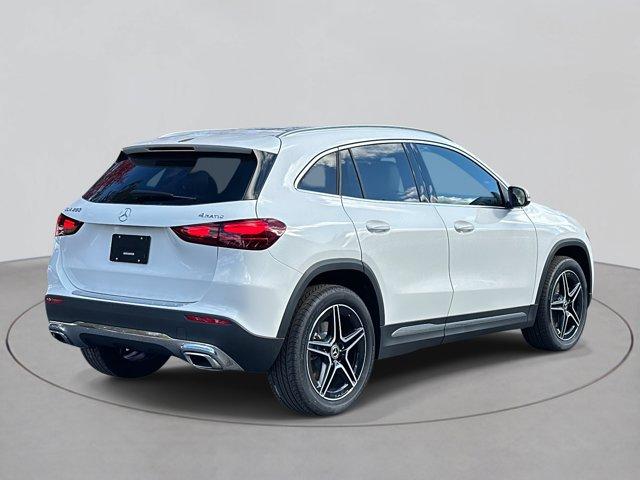 new 2026 Mercedes-Benz GLA 250 car, priced at $47,915