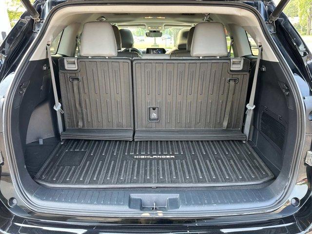 used 2022 Toyota Highlander car, priced at $35,000