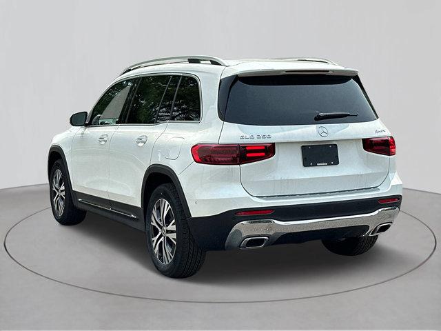 new 2025 Mercedes-Benz GLB 250 car, priced at $51,095