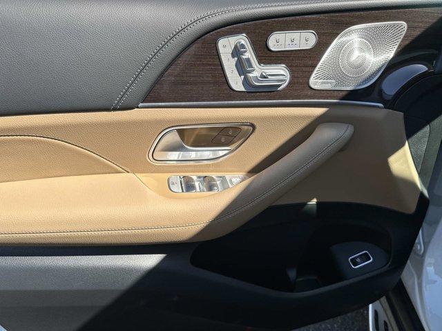 new 2025 Mercedes-Benz GLS 450 car, priced at $100,970