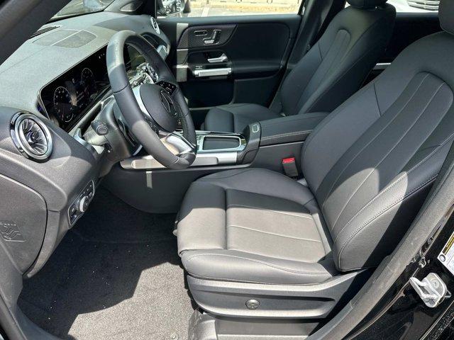 new 2025 Mercedes-Benz GLB 250 car, priced at $49,595
