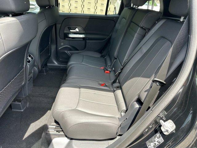new 2025 Mercedes-Benz GLB 250 car, priced at $49,595