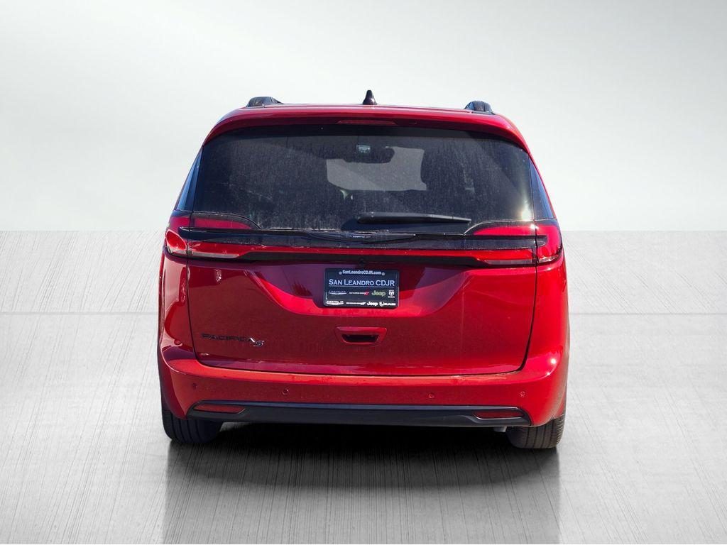new 2026 Chrysler Pacifica car, priced at $44,995
