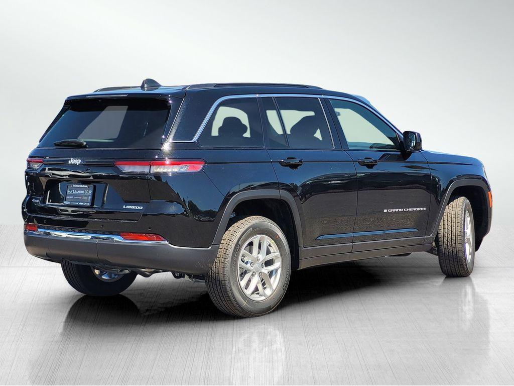 new 2025 Jeep Grand Cherokee car, priced at $39,995