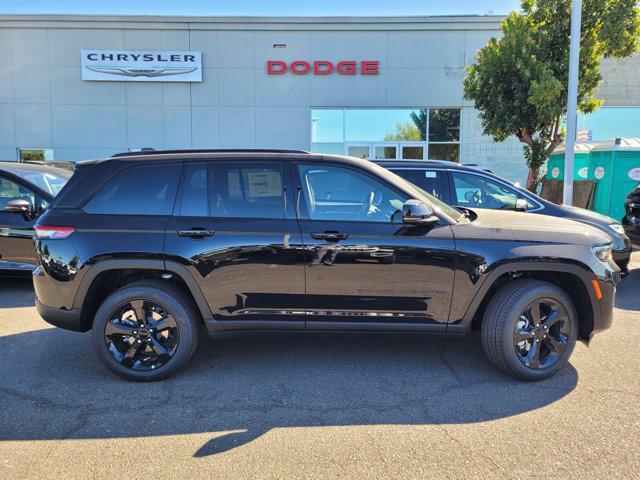 new 2024 Jeep Grand Cherokee car, priced at $49,995