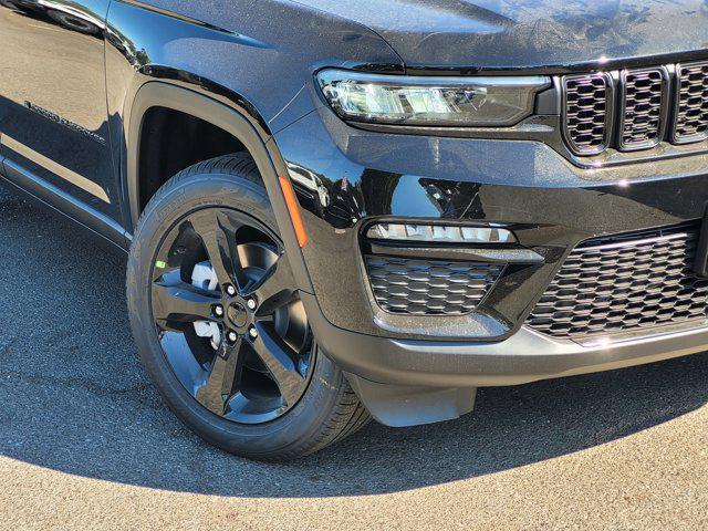 new 2024 Jeep Grand Cherokee car, priced at $49,995