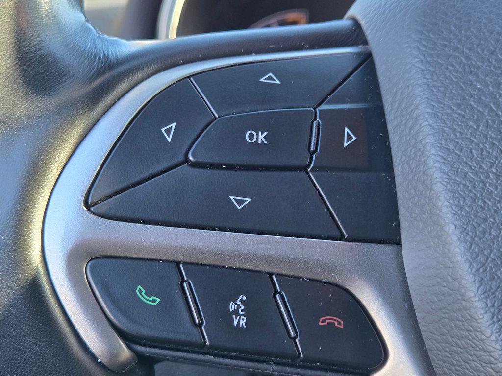 used 2022 Jeep Grand Cherokee car, priced at $26,995