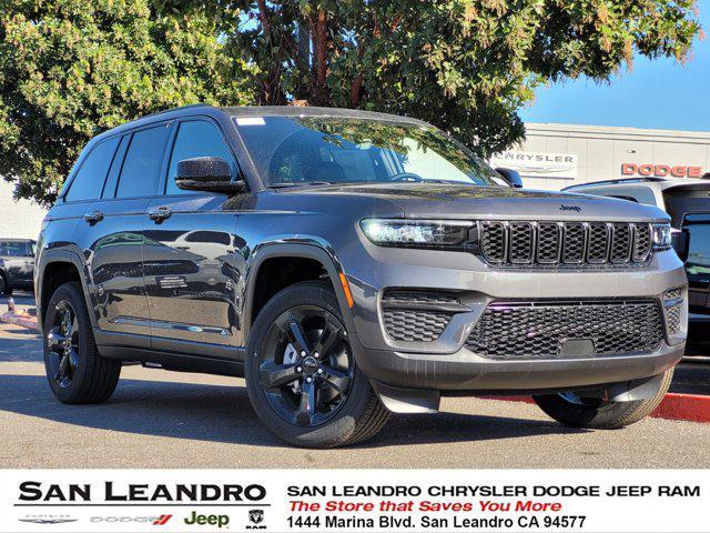 new 2025 Jeep Grand Cherokee car, priced at $45,495