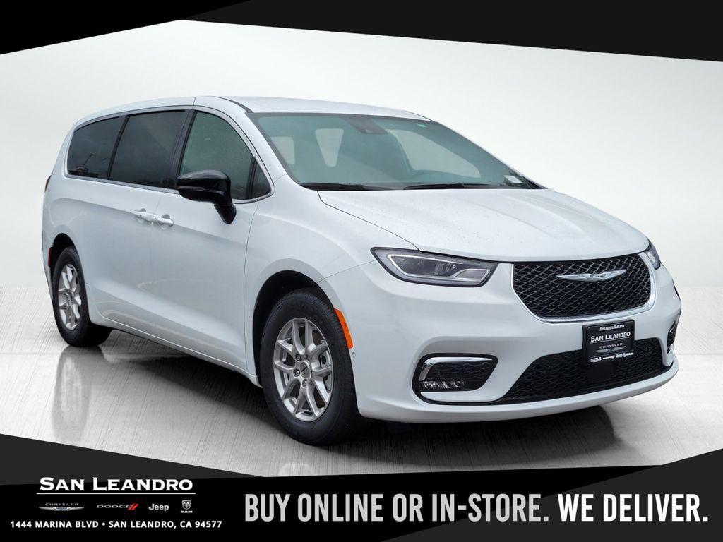 new 2025 Chrysler Pacifica car, priced at $35,995
