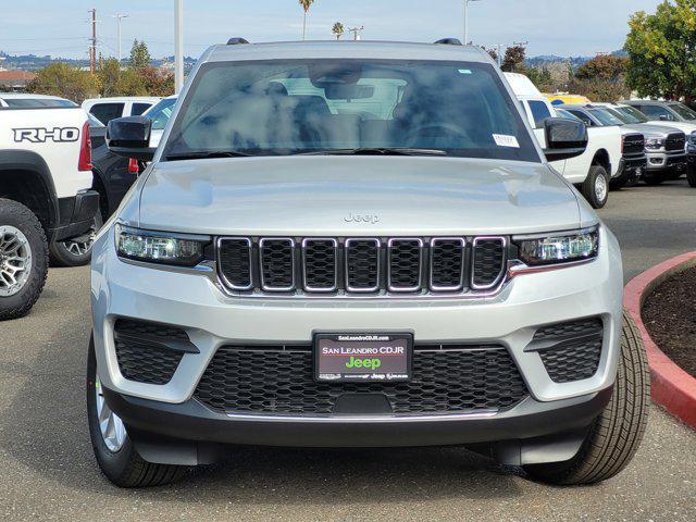 new 2025 Jeep Grand Cherokee car, priced at $38,495