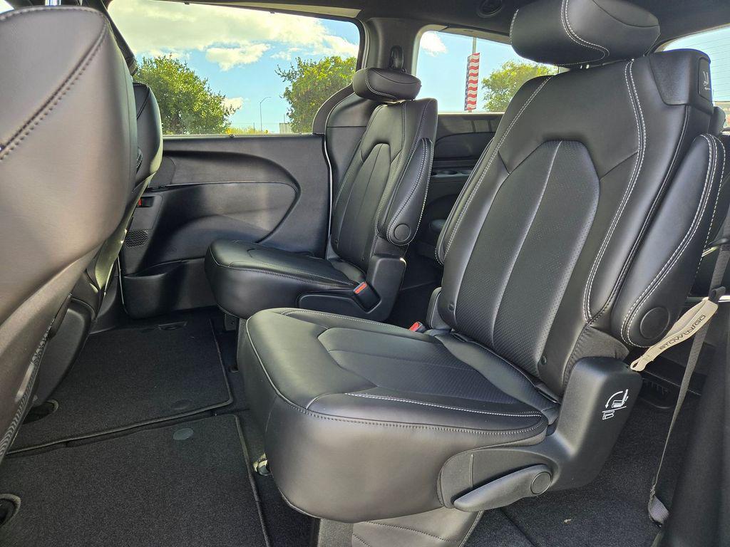 new 2026 Chrysler Pacifica car, priced at $40,995