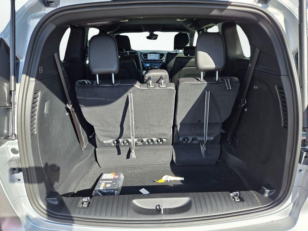 new 2026 Chrysler Pacifica car, priced at $40,995