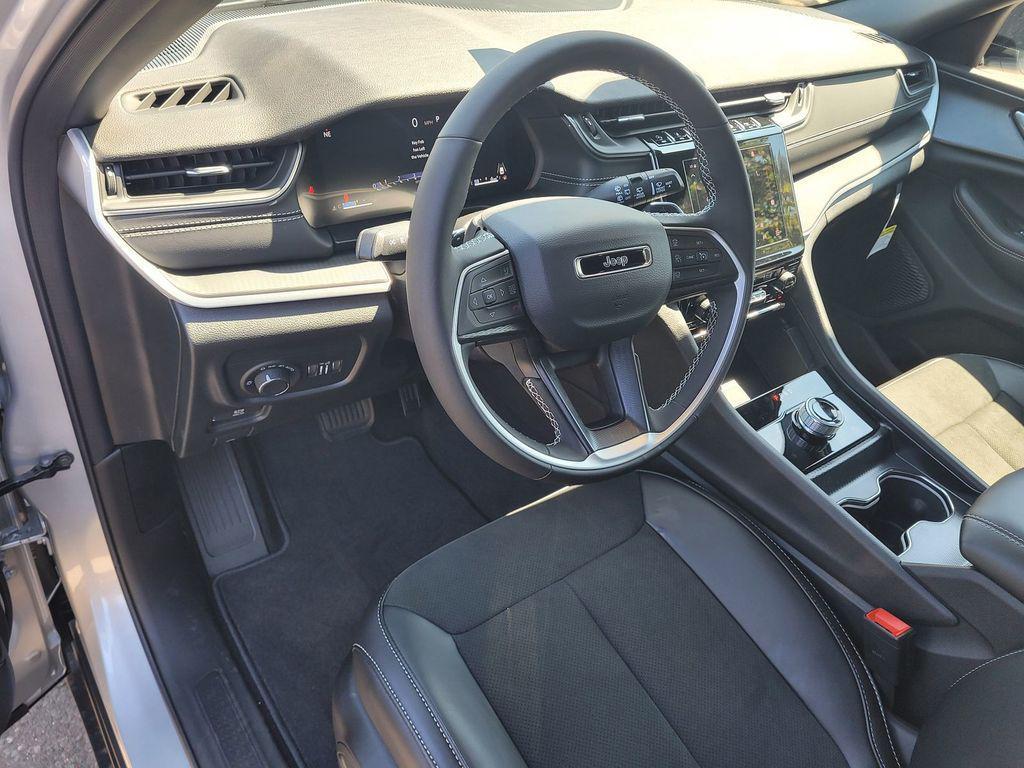 new 2025 Jeep Grand Cherokee L car, priced at $43,995