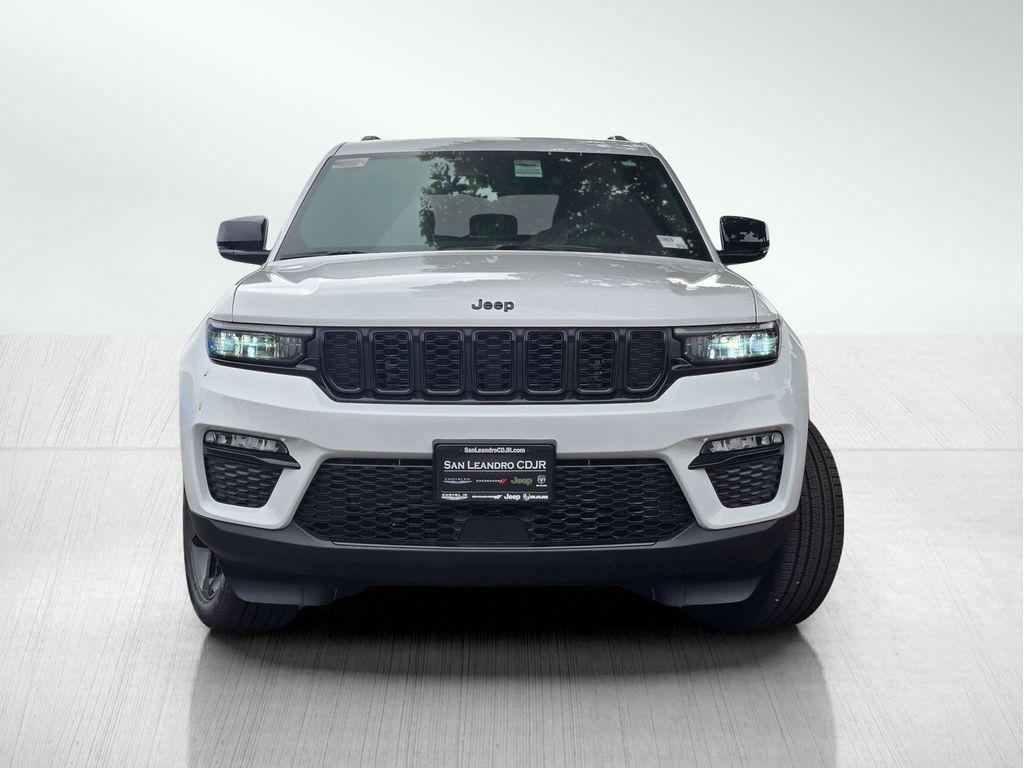 new 2025 Jeep Grand Cherokee car, priced at $42,995