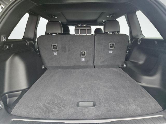 new 2025 Jeep Grand Cherokee car, priced at $45,995