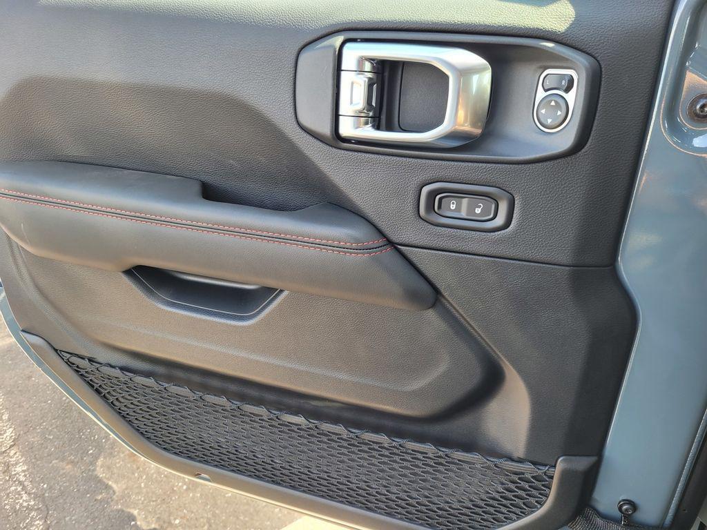 new 2025 Jeep Wrangler car, priced at $66,995
