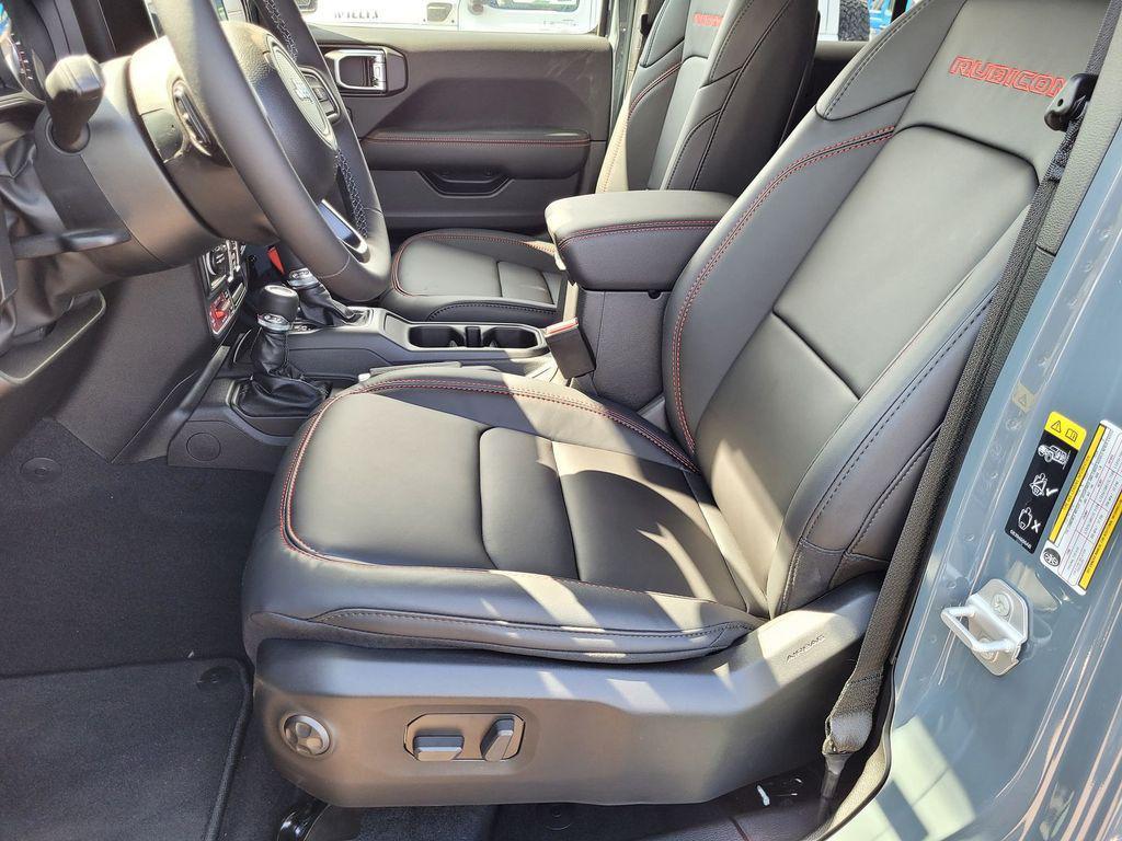 new 2025 Jeep Wrangler car, priced at $66,995