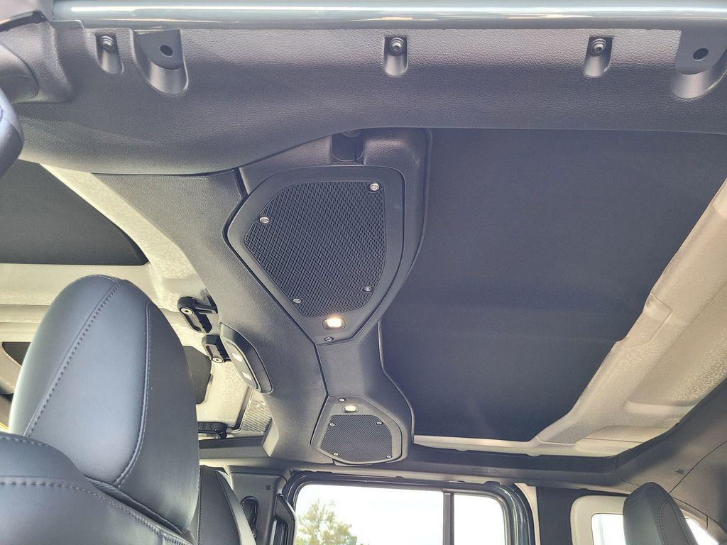 new 2025 Jeep Wrangler car, priced at $66,995