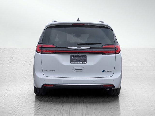 new 2025 Chrysler Pacifica car, priced at $59,995