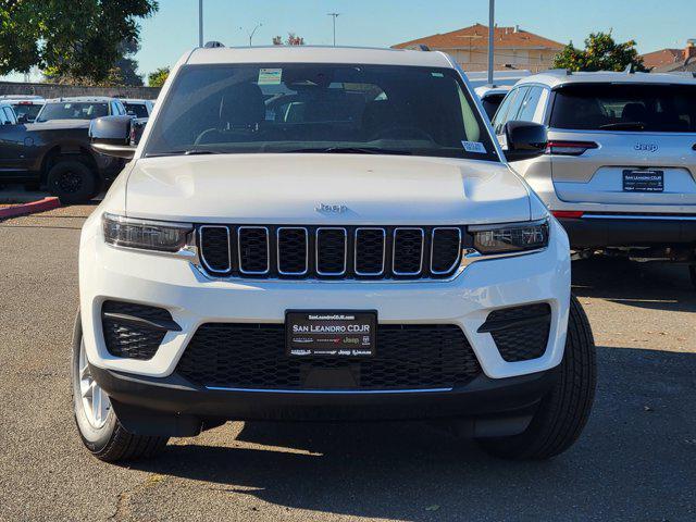 new 2025 Jeep Grand Cherokee car, priced at $37,495